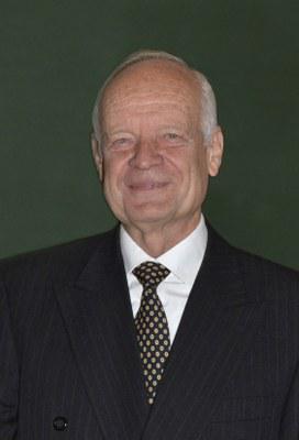 Prof. Peter Thomas
