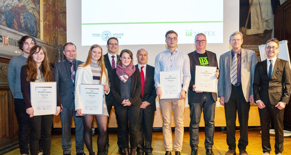 Gruppenfoto der Siegerinnen und Sieger