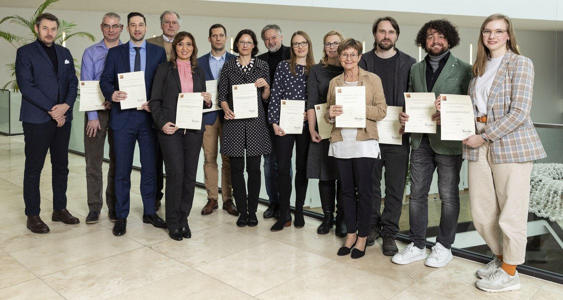 Gruppenfoto mit den Projektbeteiligten