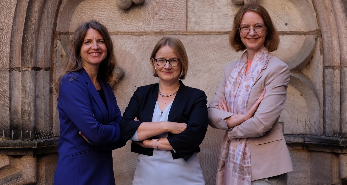 die drei neuen Dekaninnen der Rechtswissenschaften