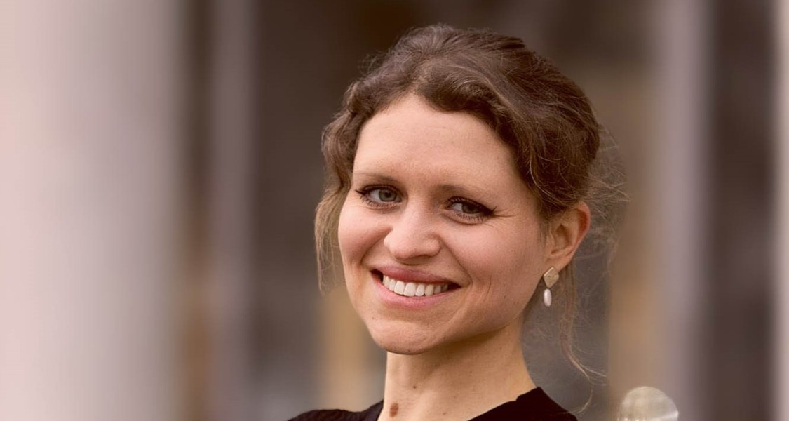 Portrait of Julia Schulte-Cloos