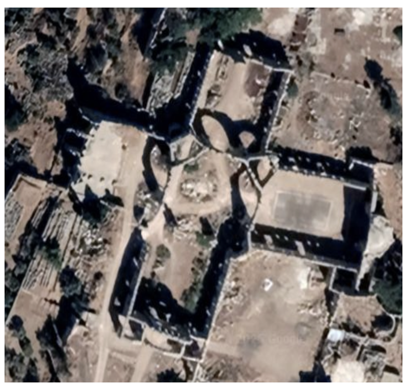 Google Earth Aufnahme von 2021 mit den Ruinen der Anlage