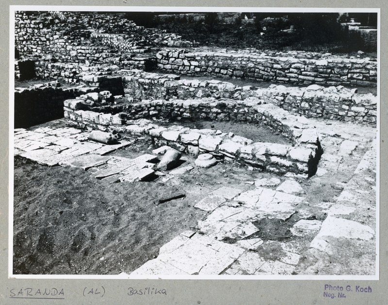 Ruinen der Apsis (Basilika, Saranda)