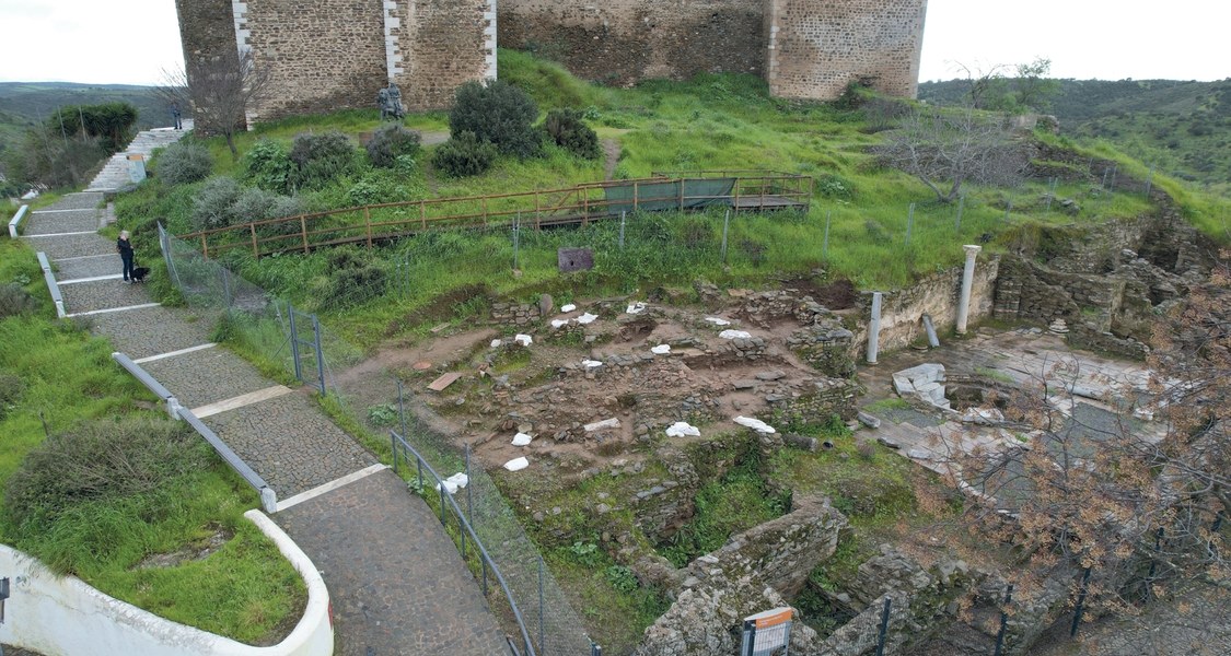 Islamic Archaeology and the Iberian Peninsula; First Results of the Goethe Excavation at Medieval Mertola (Portugal)