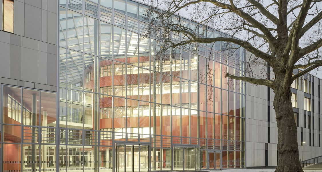 Brigida González / ARGE Uni-Bibliothek Marburg