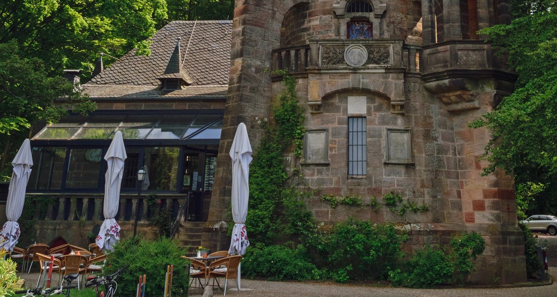 Spiegelslusturm auf den Lahnbergen bei Marburg