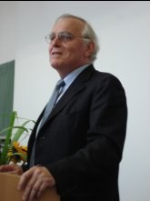 Vizepräsident der GDCH Prof.Dr.Henning Hopf
