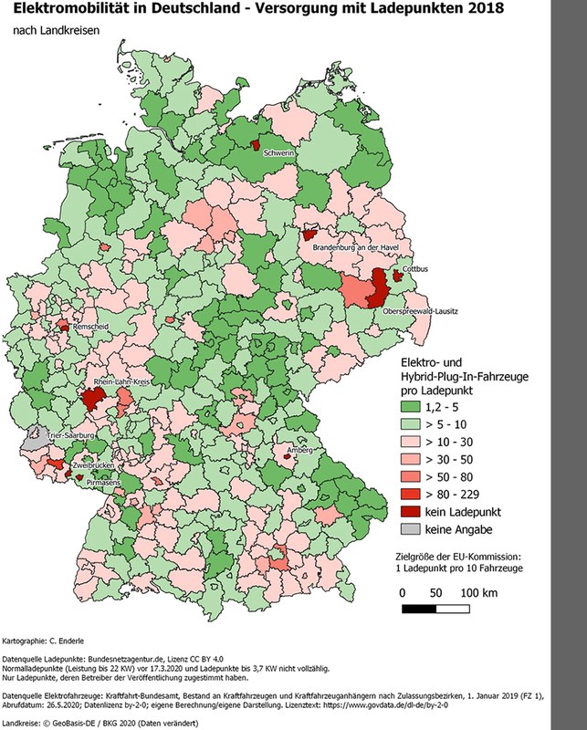 Eine Choroplethenkarte von Deutschland, die mit abgestuften Farben für jeden Landkreis die durchschnittliche Anzahl der Elektro- und Hybrid-Plug-In-Fahrzeuge pro Ladepunkt im Jahr 2018 zeigt.