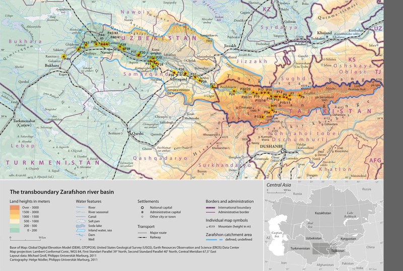 Physische Karte, die das grenzübergreifende Becken des Flusses Zarafshon in Usbekistan und Tadschikistan zeigt.