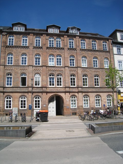 Abbildung: Gebäude des Zentrums für Konfliktforschung in der Ketzerbach in Marburg