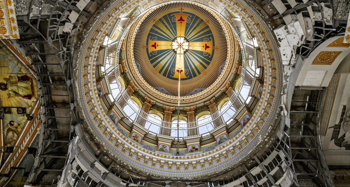 Odessa, Verklärungskathedrale, Blick in die Kuppel von Süden mit Zerstörungen vom 23.07.2023, Bildarchiv Foto Marburg, fmd10034497, Foto: Kutskiy, Oleg; Aufn.-Datum: 2023.09.01