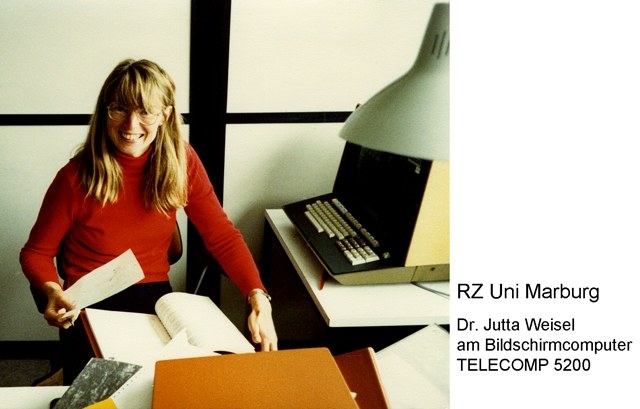 Dr. Jutta Weisel am Bildschirmcomputer TELECOMP 5200 (1980)