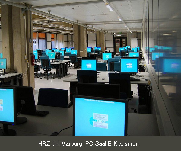 PC-Saal für E-Klausuren des HRZ im Mehrzweckgebäude auf den Lahnbergen