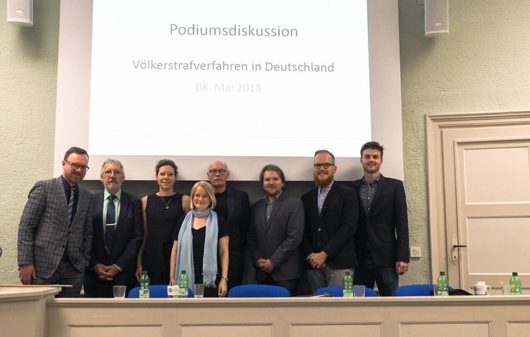 Unsere Gäste mit Frau Prof. Bock sowie der studentischen Leitung des Trial-Monitoring Programme (v.l.n.r.: Christian Ritscher, Thomas Sagebiel, Natalie von Wistinghausen, Prof. Stefanie Bock, Dr. Christoph Koller, Paco Pawolleck, Alexander Benz, Henrik von Richthofen)