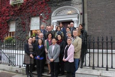 Teilnehmer/innen und Referent/innen der Konferenz am Boston College in Dublin