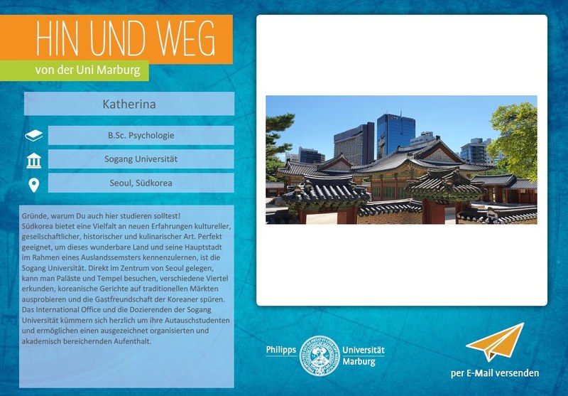 Eine Postkarte mit diversen Infos zum Auslandsaufenthalt in Seoul, Südkorea. Das Foto auf der Postkarte zeigt einen Skylineausschnitt, der sowohl traditionelle als auch moderne Gebäude enthält. Der Postkarten-Text befindet sich auf der Detailseite.