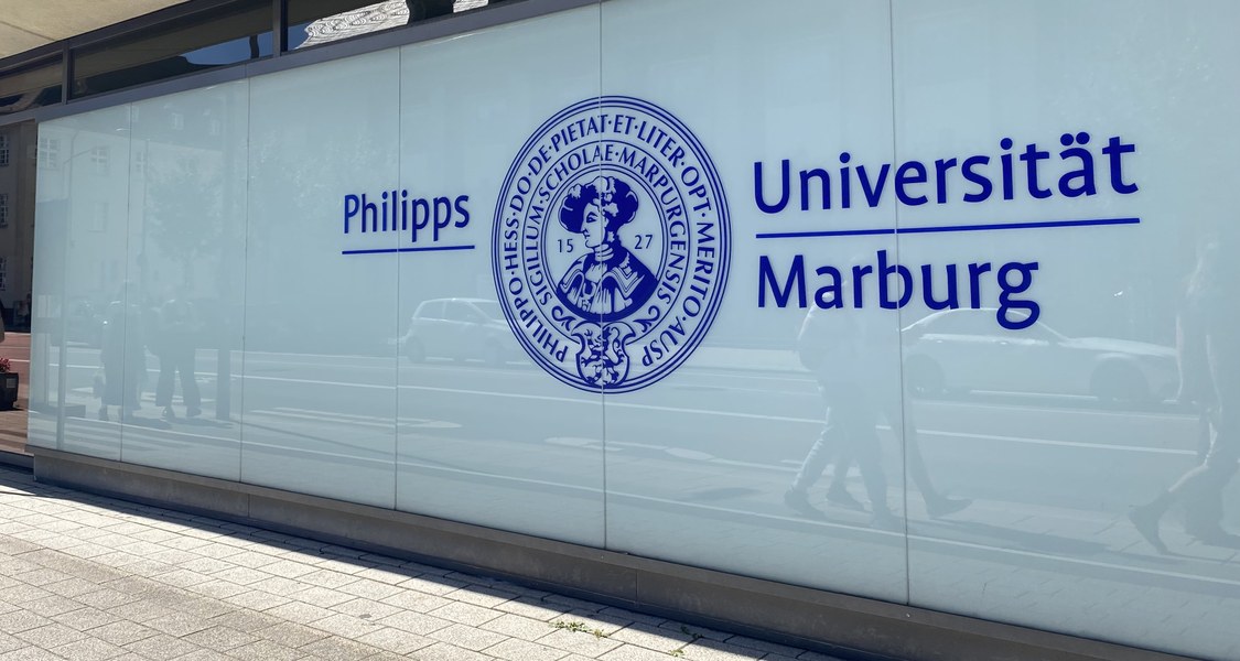 Bild Haupteingang Philipps-Universität Marburg