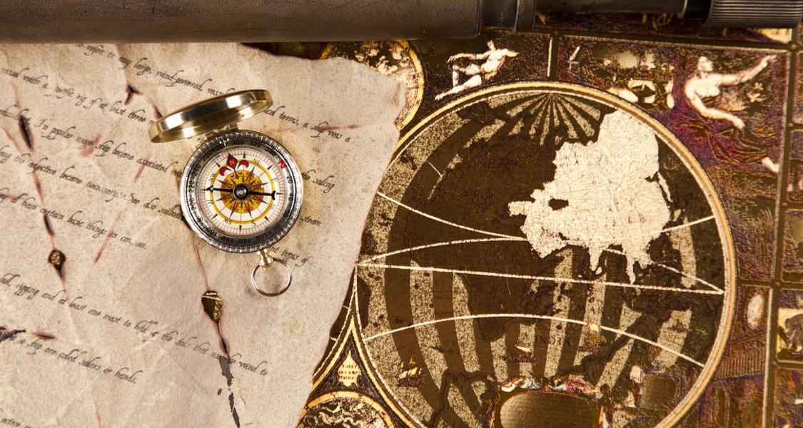 Alte Weltkarte mit Kompass