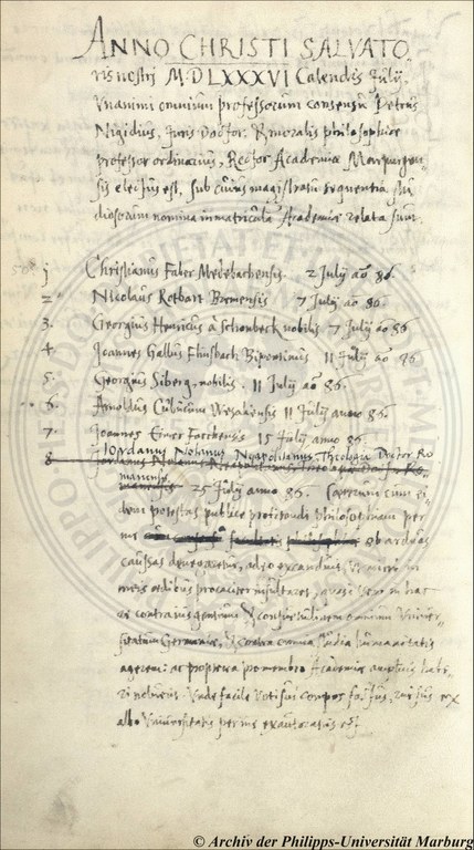 Ausgestrichene Eintragung Brunos vom 25. Juli 1586 in der Marburger Matrikel. Von späterer Hand wurde Brunos Name wieder in die Matrikel eingetragen. UniA MR 305m 1 Nr.2