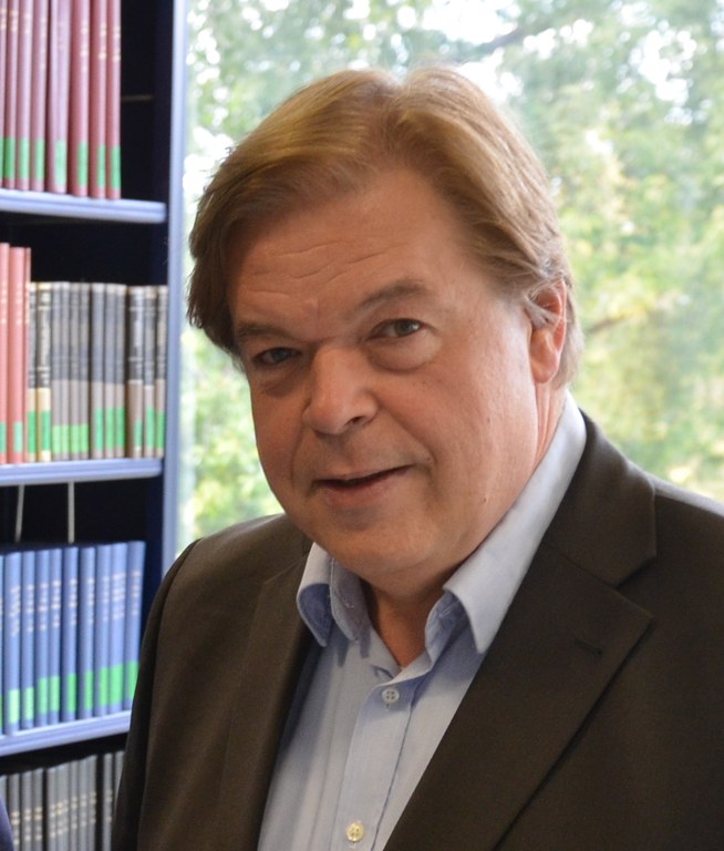 Porträt von Prof. Dr. Tobias Scheytt