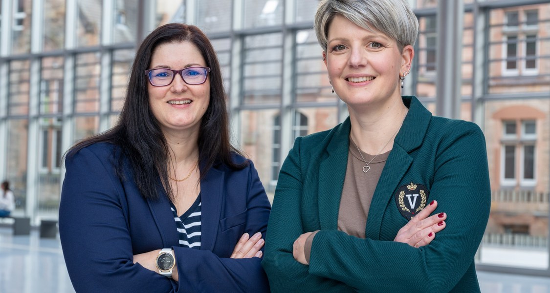 Foto von Stefanie Munk und Kristina Laucht