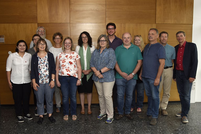 Die ver.di-Betriebsgruppe an der Philipps-Universität tauschte sich mit Hessens Wissenschaftsministerin Angela Dorn (Mitte) aus.