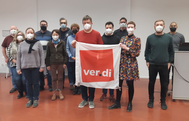 Bei den Aktiven der Betriebsgruppe gibt es einige neue Gesichter – zahlreiche alte Hasen erleichtern ihnen den Einstieg ins Gewerkschaftsengagement.