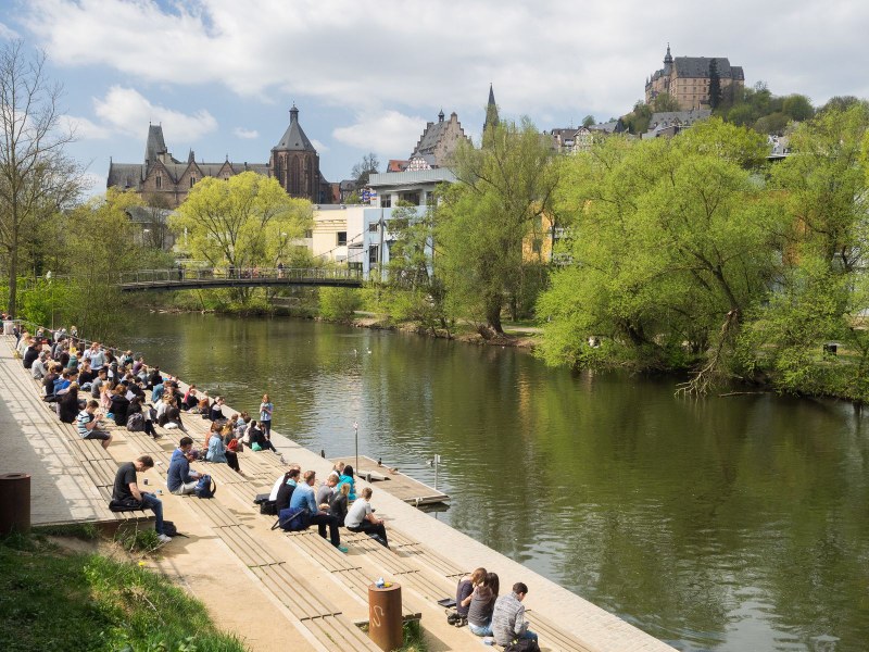 Blick vom Lahnufer Mensa Richtung Oberstadt