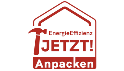 Grafik mit Text EnergieEffizienz JETZT! Anpacken, umrahmt von einer Haussilhouette und einem Hammer