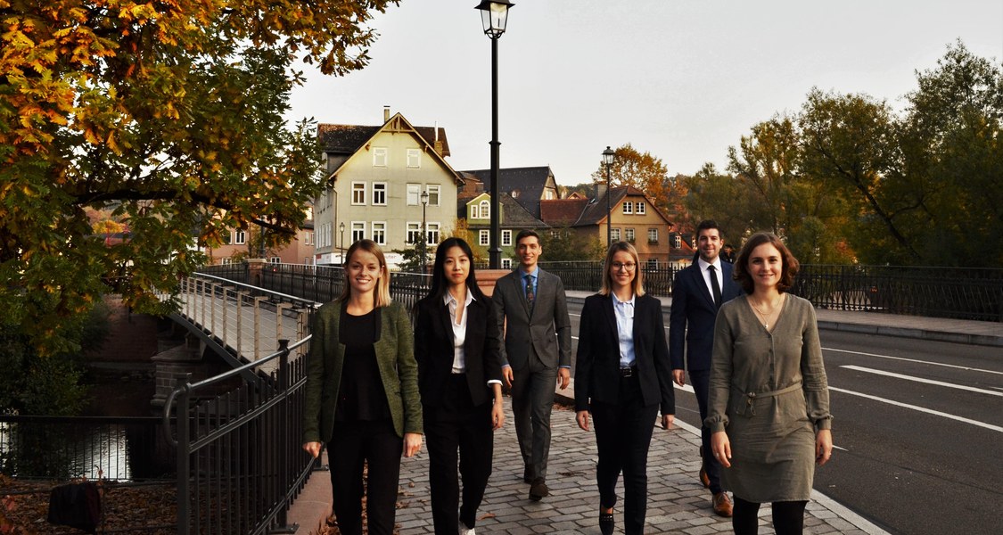 From left to right: Stella-Marie Benz, Xueqian Wang, Johannes Wahl, Patrizia Krug, Tim Traulsen (coach) and Alexandra Kieffer (coach)