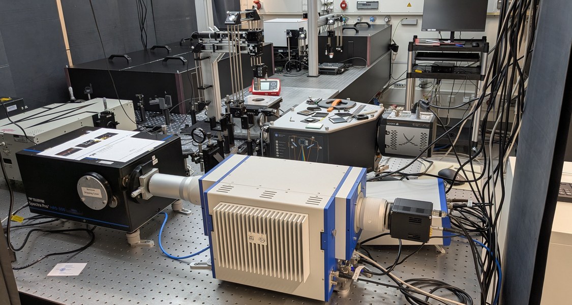TRPL measurement setup - major research instrument