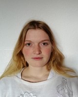 Özen, Agnes Helena