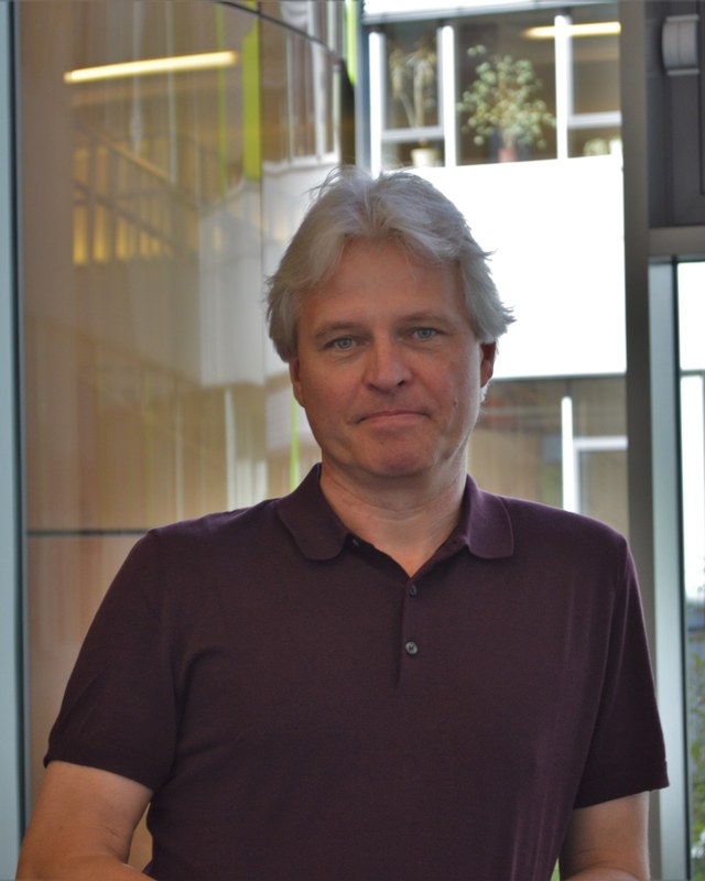 Photo of Prof. Bernhard Roling