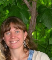 Völker, Julia, Dr.