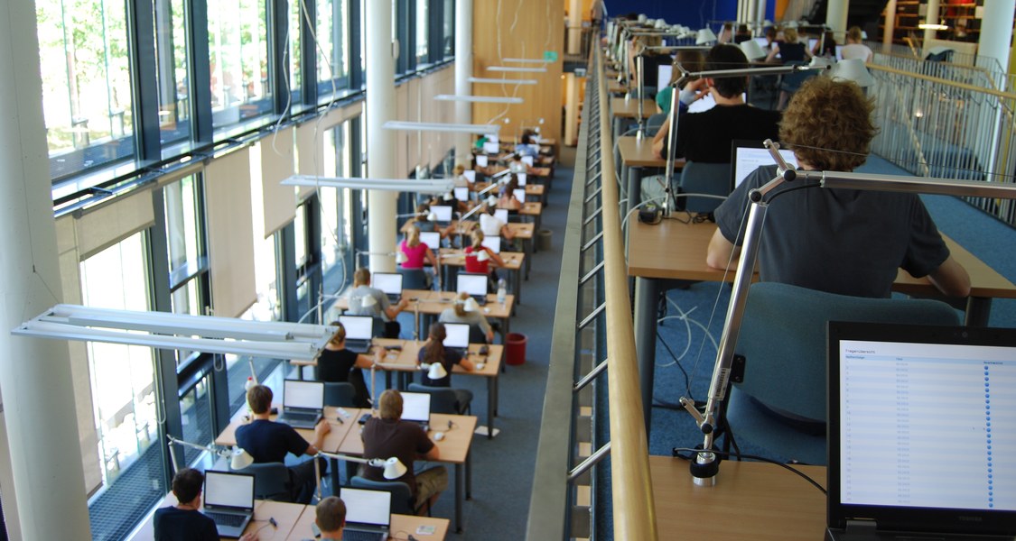 E-exams in the Central Medical Library (ZMB)