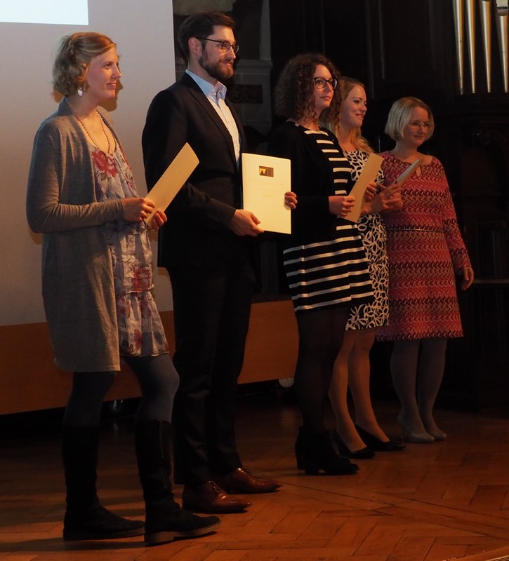 This year’s graduates of the Trial-Monitoring Programme: Nele Kirsten Hansen, Jonas Sahm, Lisa Kramer and Lena Marcella Harris-Pomeroy together with Professor Dr. Stefanie Bock (from the left to the right).