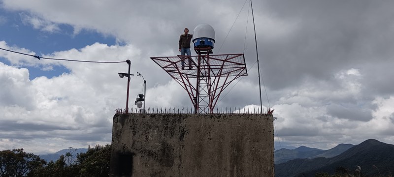 Picture of the doppler rain radar at El Tiro pass