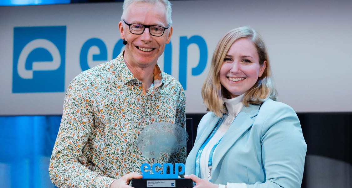 The picture shows Susanne Meinert receiving the ECNP Rising Star Award 2025.
